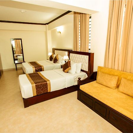 Hotel Crystal Rose - Sylhet Exteriör bild