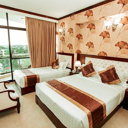 Hotel Crystal Rose - Sylhet Exteriör bild