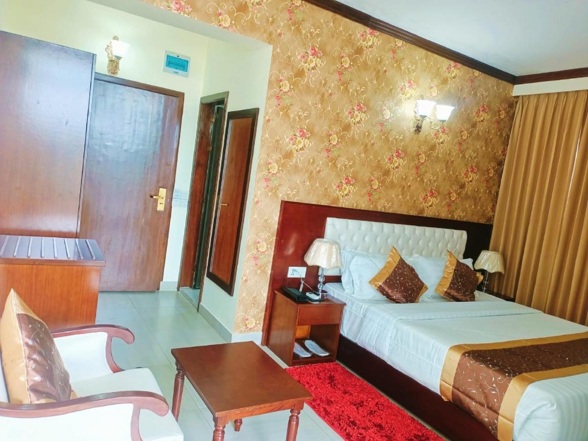 Hotel Crystal Rose - Sylhet Exteriör bild