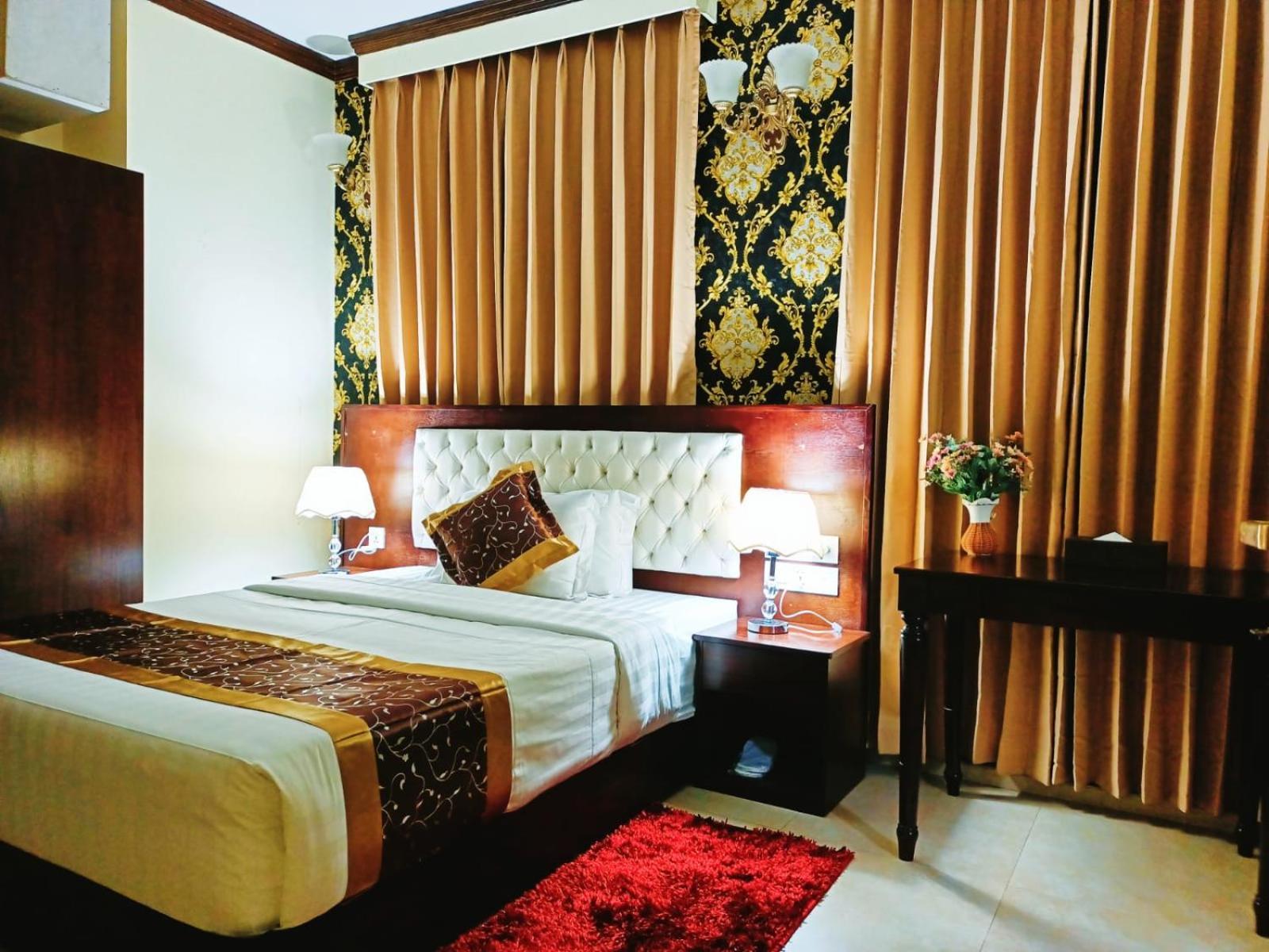 Hotel Crystal Rose - Sylhet Exteriör bild